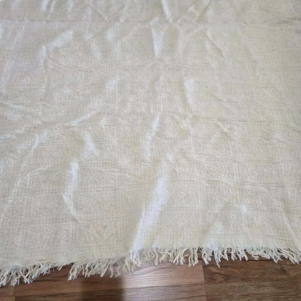 Vintage Wool Cream Textured Bedspread Blanket Fringe Queen 90